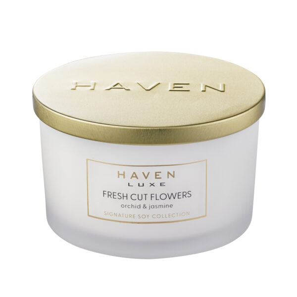 Fresh Cut Flowers Signature Soy Blend Candle - Image 2